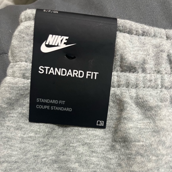 Grey Nike Women’s Sweatpants - Picture 4 of 5